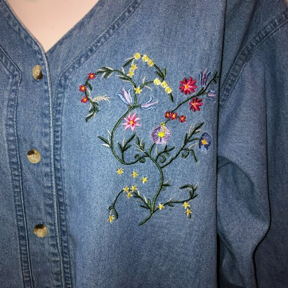 Mississippi River Blues Denim Shirt Womens Medium Embroidered Flowers Vintage M - Picture 3 of 8